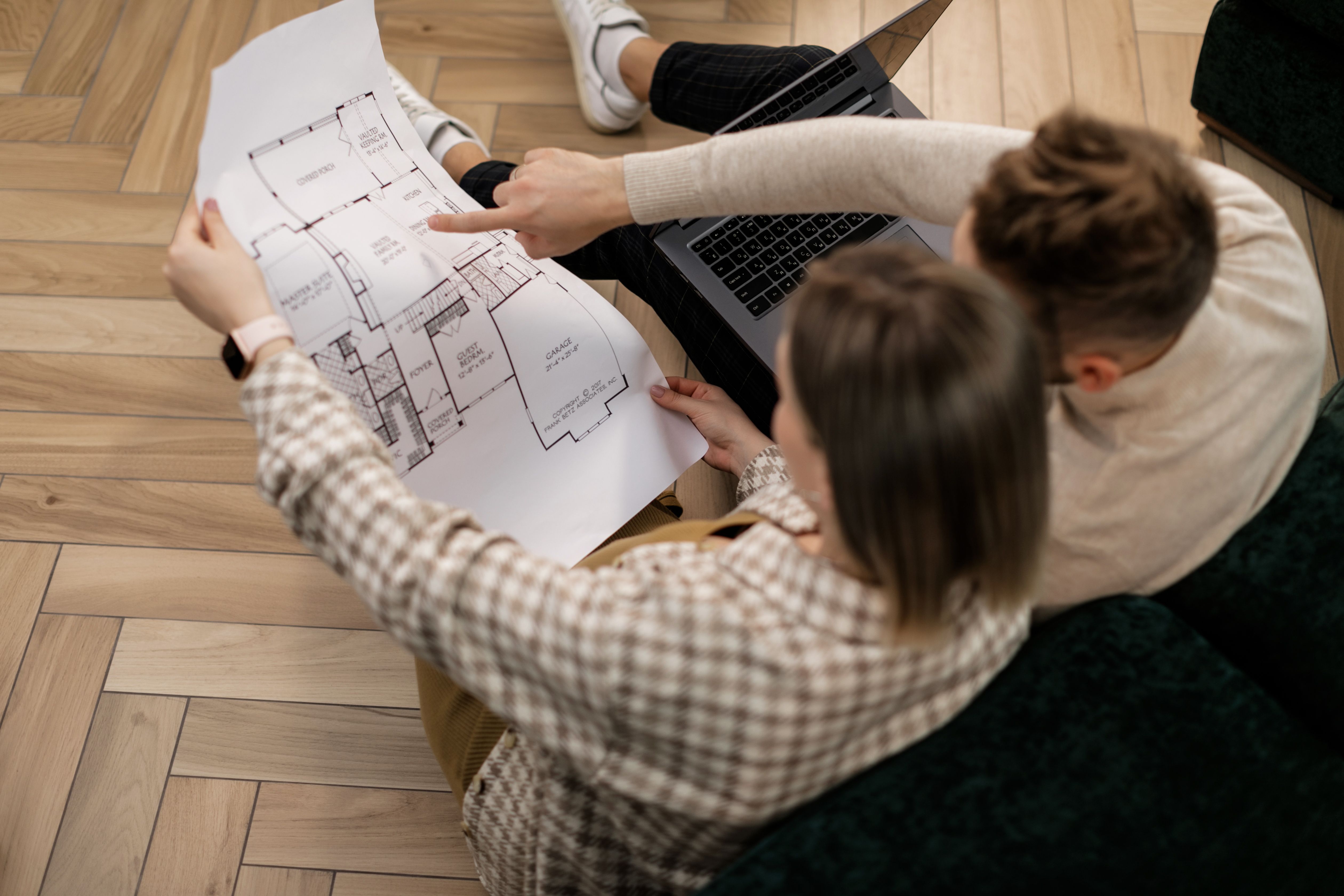 Top 5 Areas to Buy a Flat in Hyderabad: The Definitive Guide for Homebuyers and Investors